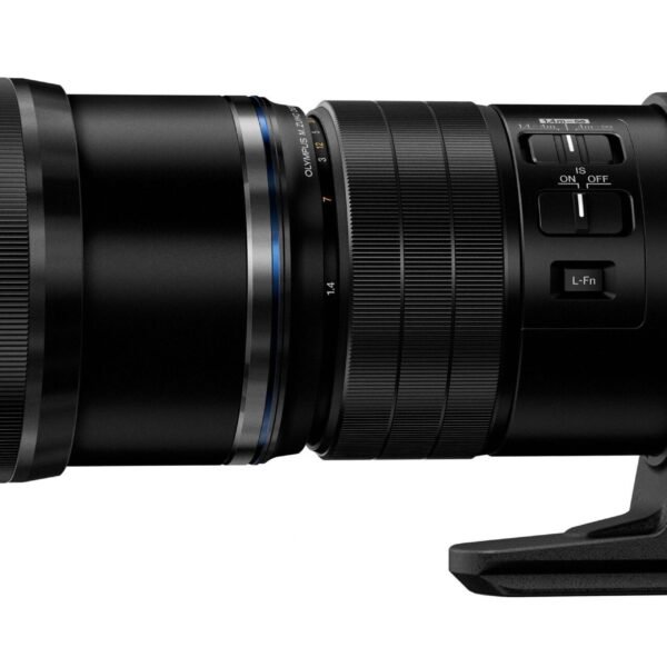 OM System M.Zuiko 300mm f/4 IS PRO Lens